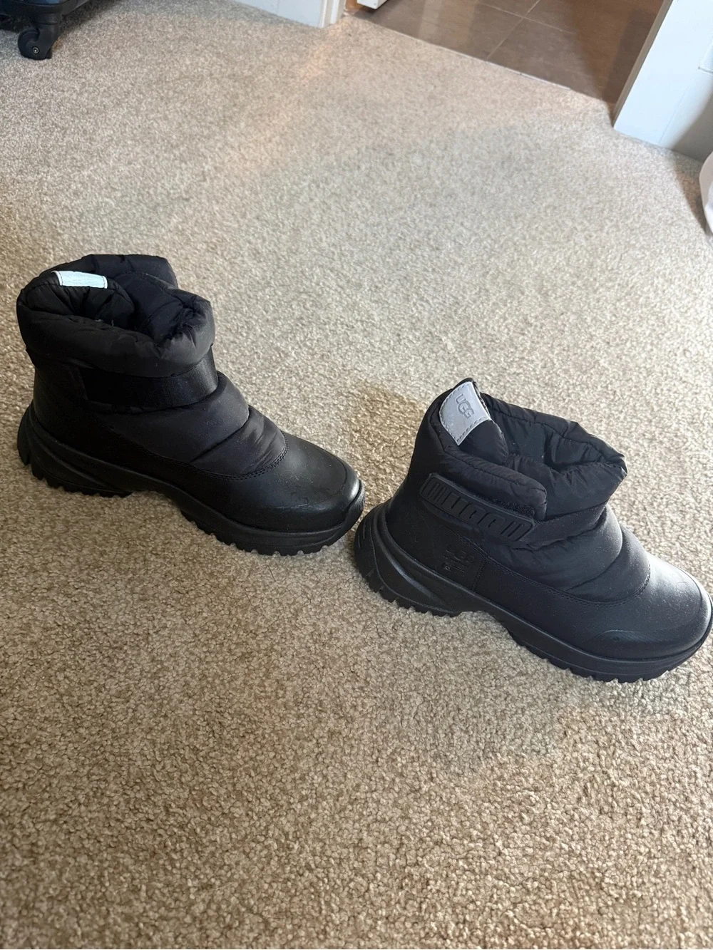 UGG black winter